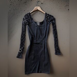 Body Contour BEBE mesh dress